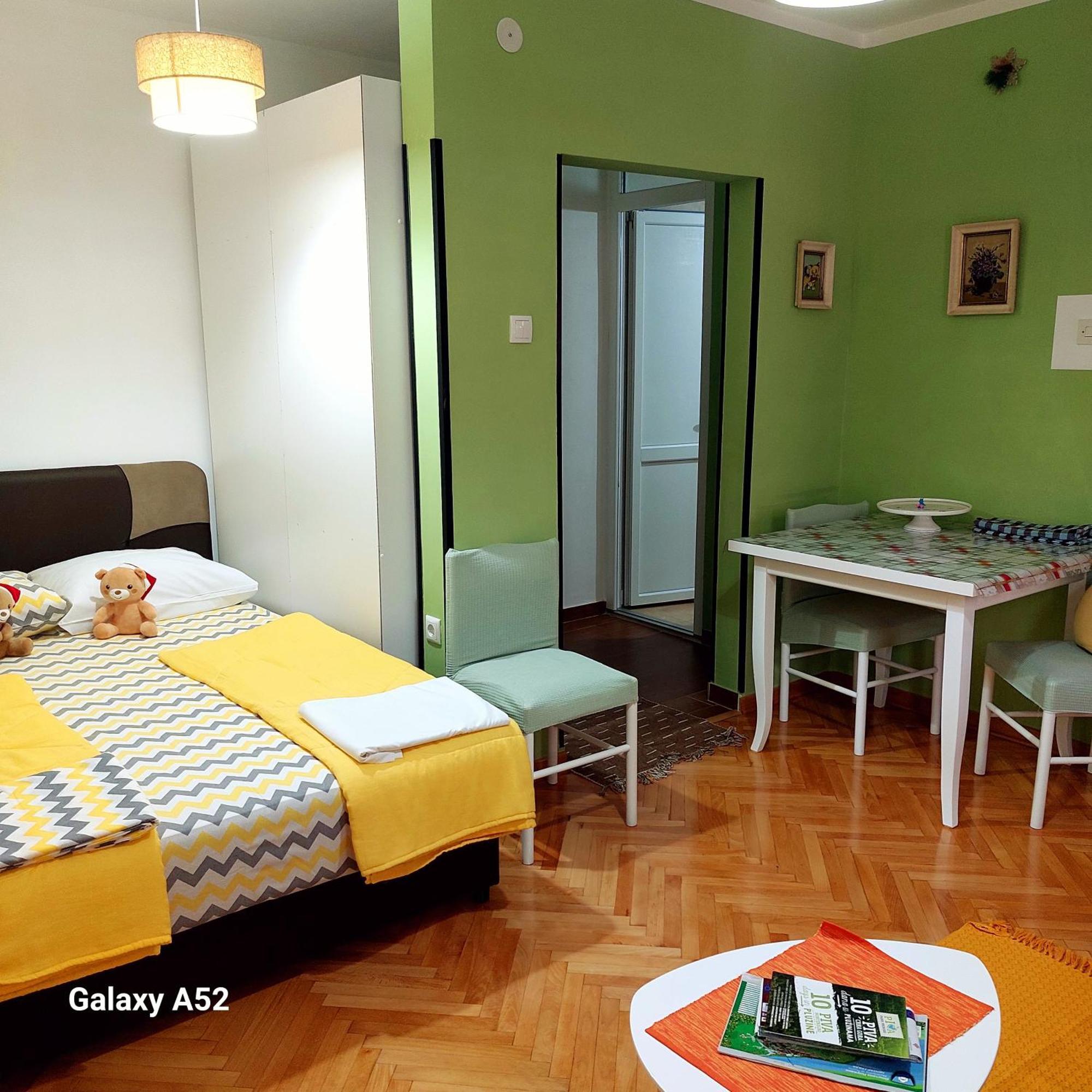 Apartman Pavle 플루지네 외부 사진